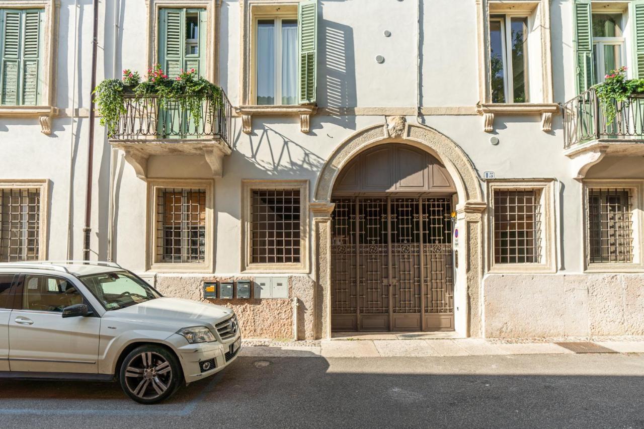 Domus Verona - Residenza Merici Екстериор снимка