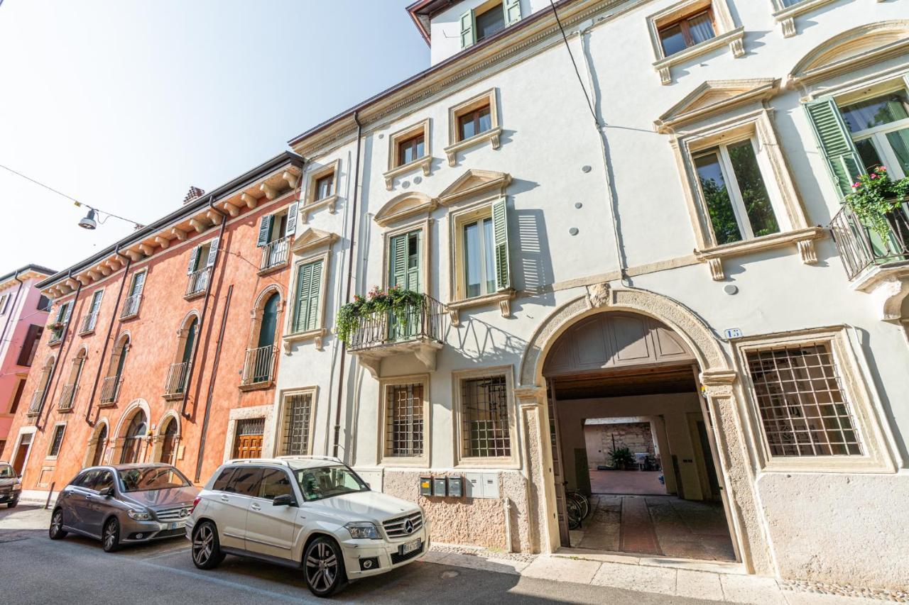 Domus Verona - Residenza Merici Екстериор снимка